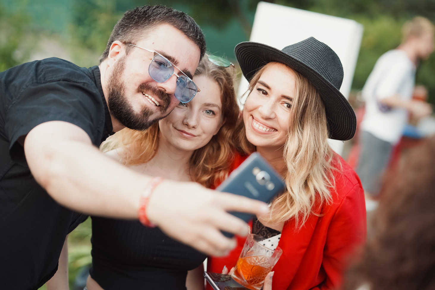 Киевская Точка G: On I Ona впервые создали иммерсивное шоу в ботсаду