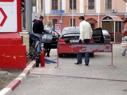 Блондинка и заправка))