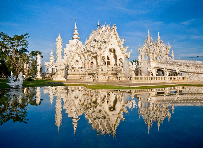 храм Wat Rong Khun
