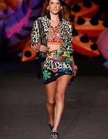 Круїзна колекція Moschino 2017
