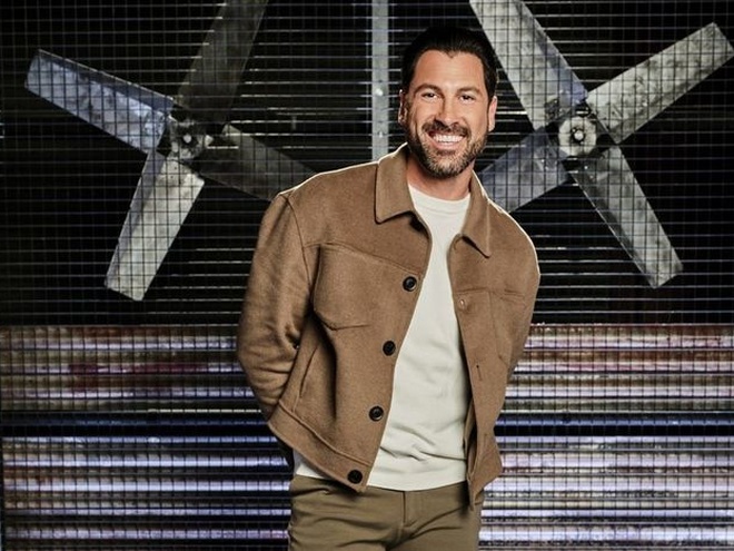 Ексучасник «Холостяка» Чмерковський показав фото із дружиною та трьома дітьми