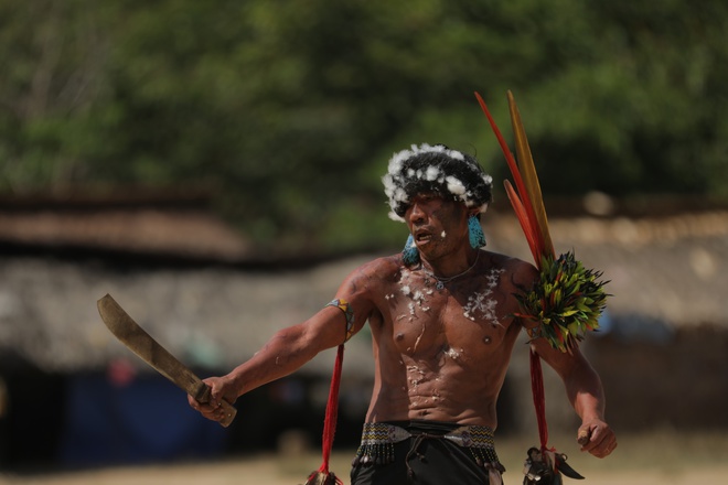 Дмитрий Комаров стал первым в мире журналистом, который попал к дикому амазонскому племени Яномами
