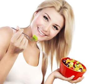 Улітку смачно худнути: овочі, фрукти, зелень і ягоди в розмаїтті
