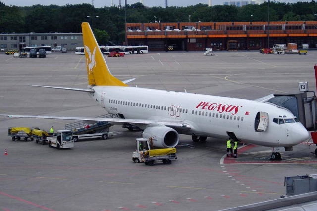Найстрашніші гріхи авіакомпаній: в аеропорту 5 днів - турецька авіакомпанія Pegasus