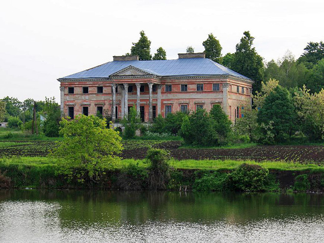 5 удивительных дворцов центральной и северной Украины