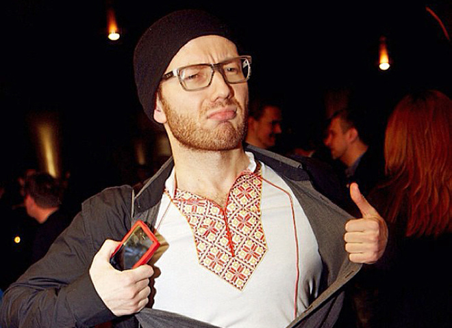 Денис Повалій