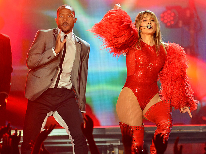 Дженніфер Лопес на сцені