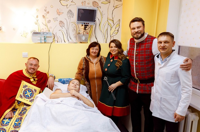 Известные ведущие собрали средства для маленьких украинцев