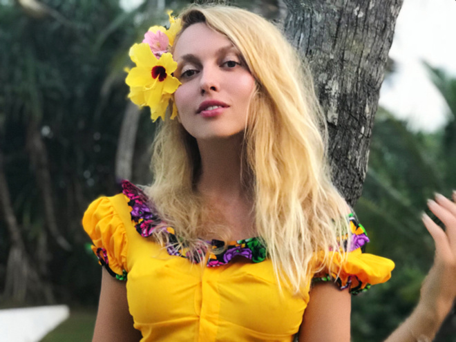 Оля Полякова