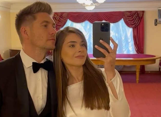 «Навіть батьки не знали»: Полтавська офіційно підтвердила весілля з Остапчуком