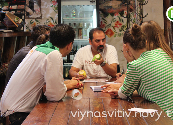 Арам Мнацканов