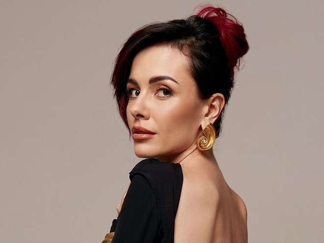 «Новий етап. Нова я»: MamaRika похвалилася новим іміджем