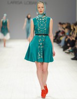 Показ LARISA LOBANOVA