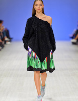 Показ Larisa LOBANOVA