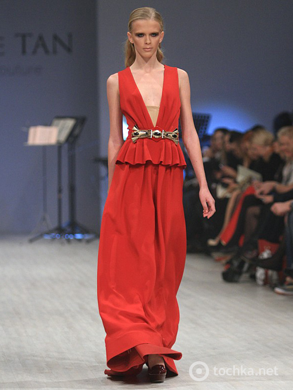 Показ ANDRE TAN