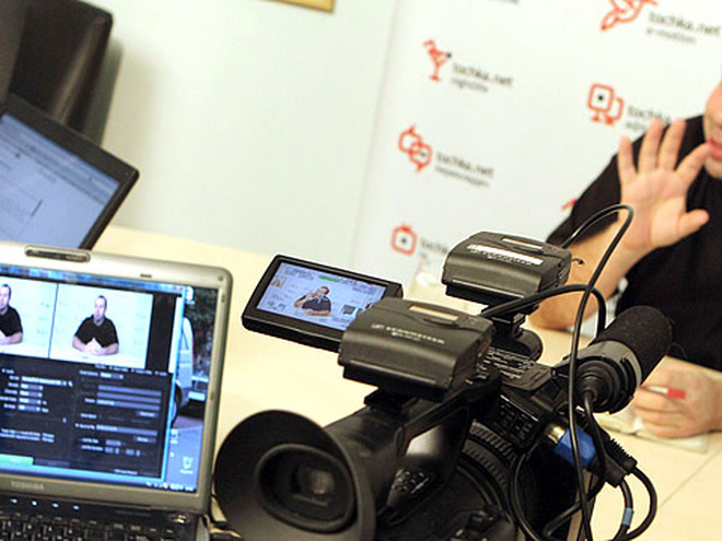 Денис Олейников