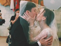 Переможець "Х-фактора" одружився: хто став обраницею музиканта