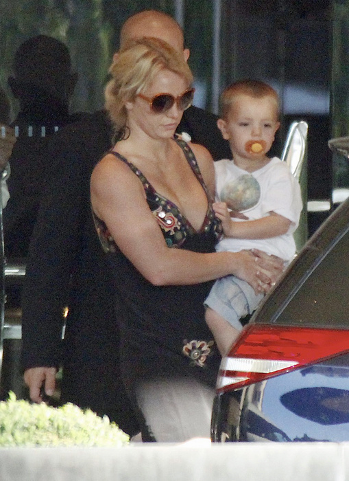 Брітні Спірс хоче повернути своїх дітей