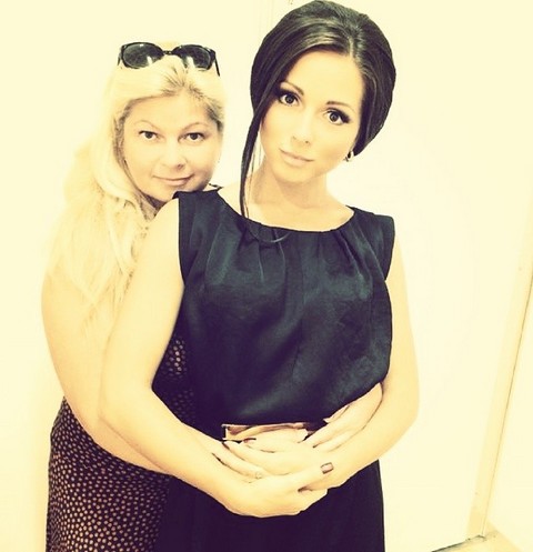 Нюша змінила колір волосся (фото)