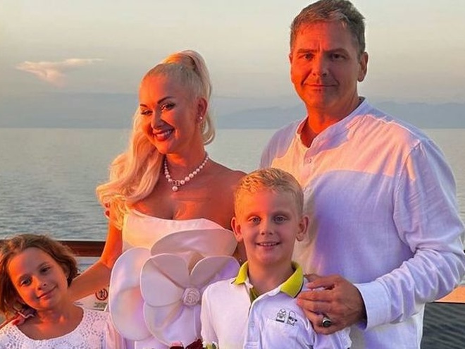 Бужинська показала, як відсвяткувала 45-річчя на круїзному лайнері