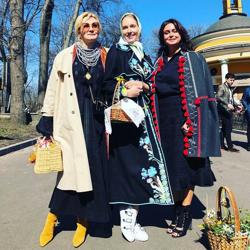 Коллекция вышиванок Кати Осадчей