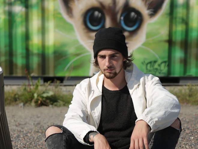 Владимир Дантес: "Если уж возвращаться в шоу-бизнес, то с бомбой"