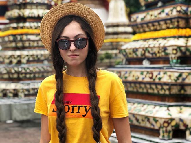 Оля Полякова