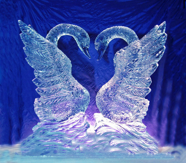 Завораживающие ледяные скульптуры