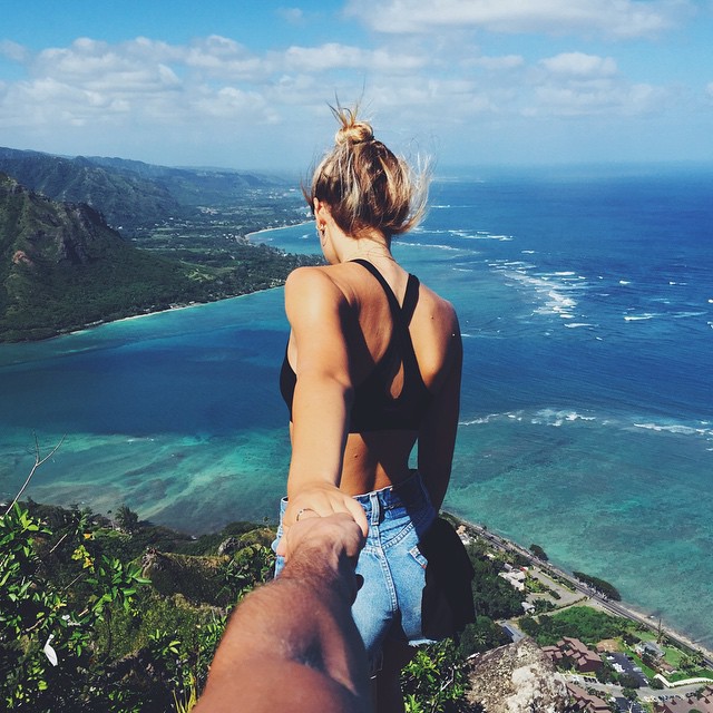 JAY ALVARREZ