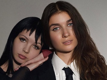 Кажанна відповіла на закиди, що вона перебуває в «рабстві» у Jerry Heil та її лейбла