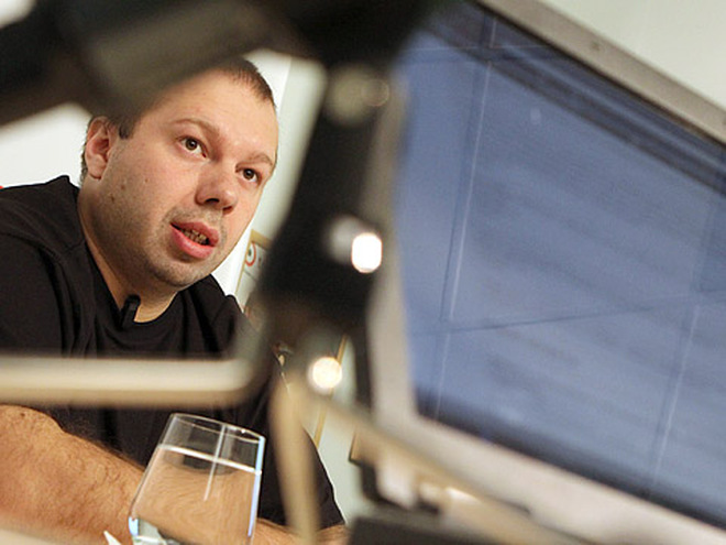 Денис Олейников