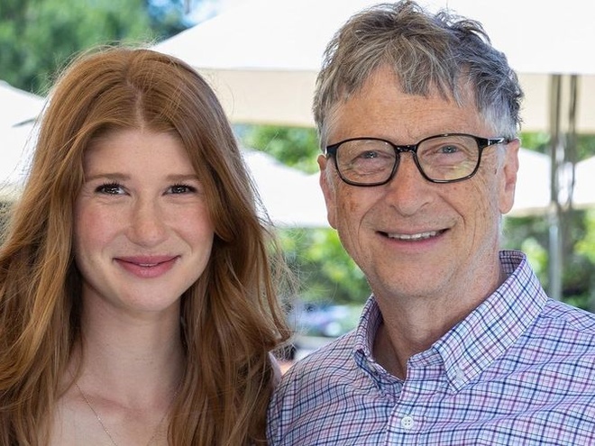 Дочка Білла Гейтса оголосила про другу вагітність від єгипетського конкуриста