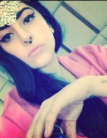 Леди Гага с пирсингом Леди Гага с пирсингом