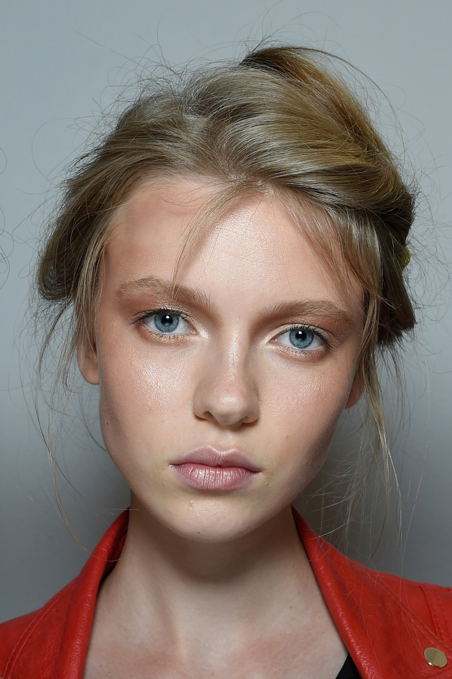 8-бьюти-приемов, которые нравятся мужчинам: растрепанные волосы