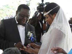 Премьер Зимбабве и его новая жена