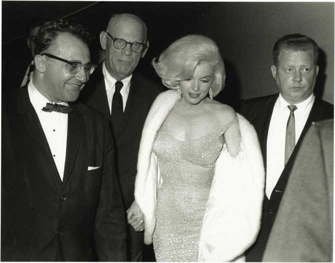 Платье Мэрилин Монро продали почти за 5 миллионов долларов