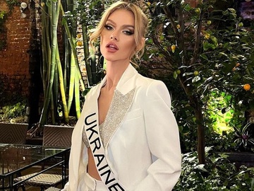 «Міс Україна-Всесвіт» Вікторія Апанасенко показала, як виглядала у шкільні роки