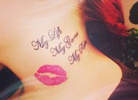 тату з відбитком губ – новий б'юті-тренд тату з відбитком губ – новий б'юті-тренд