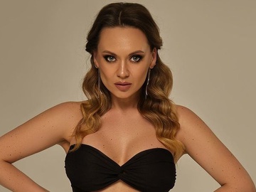 Зірка «Одного разу під Полтавою» Анна Саліванчук показала, який вигляд мала 18 років тому