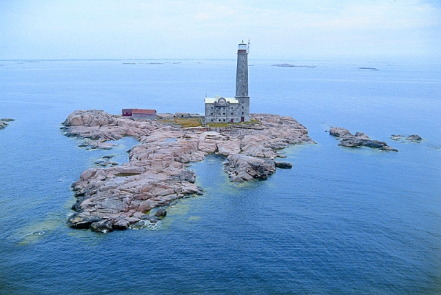 Отели на маяках: лучик света в море - Bengtskär Lighthouse Hotel - остров Бенгскер, Финляндия