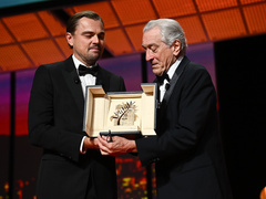 Ді Капріо вручив Де Ніро почесну «Золоту пальмову гілку» Каннського кінофестивалю