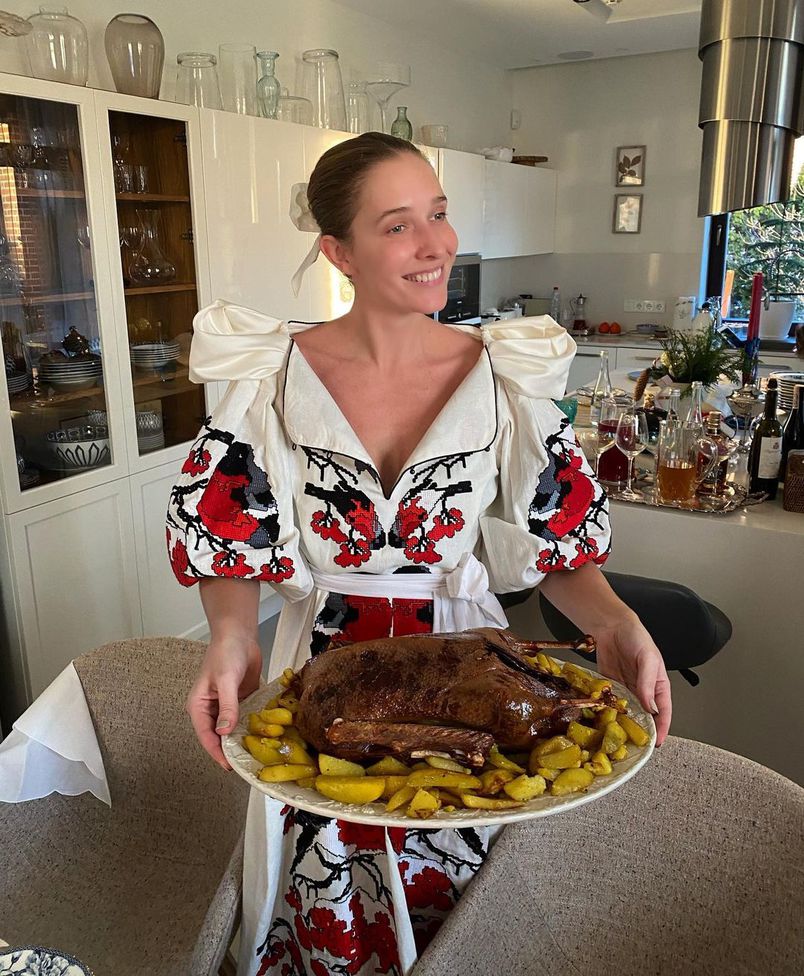 Коллекция вышиванок Кати Осадчей