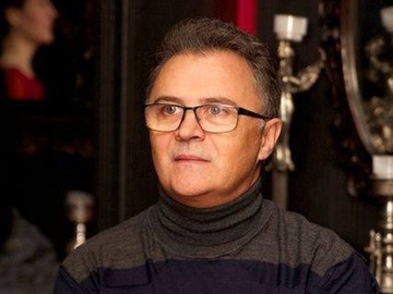 Експродюсер Ані Лорак поїхав до Росії після того, як окупанти зруйнували його будинок у Києві