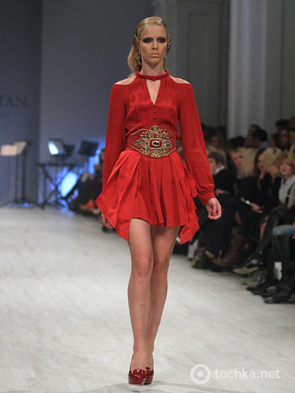 Показ ANDRE TAN