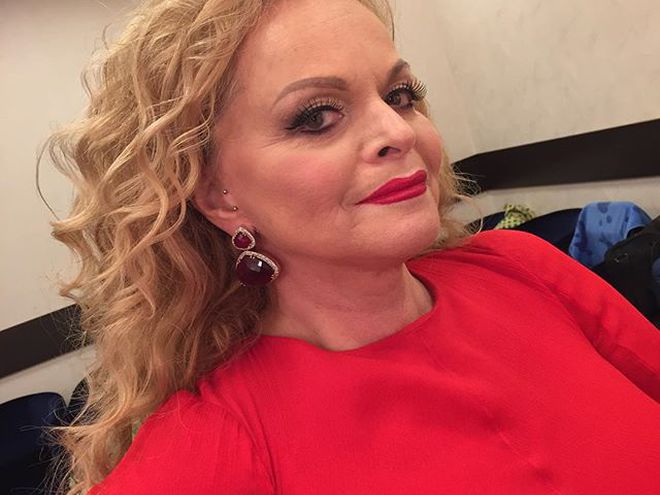 Лариса Долина