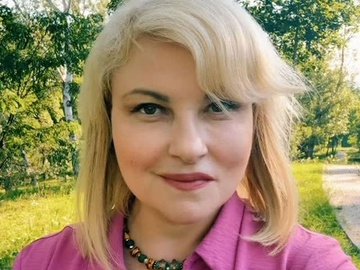 Бурмака пригадала, як у 19 років співала на Червоній руті забороненого Олеся