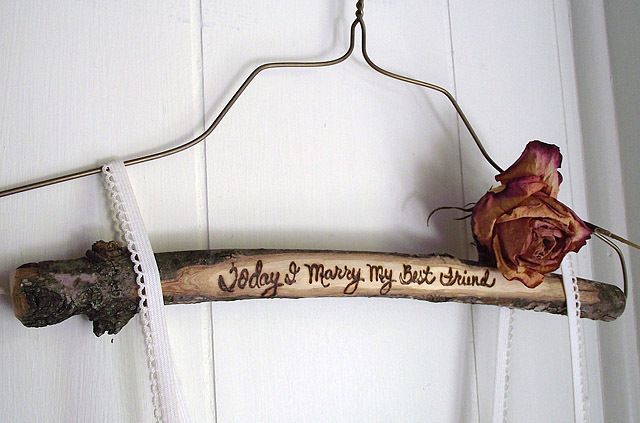 Делаем стильные вешалки