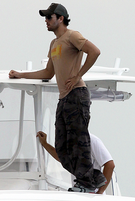 Анна Курнікова та Енріке Іглесіас