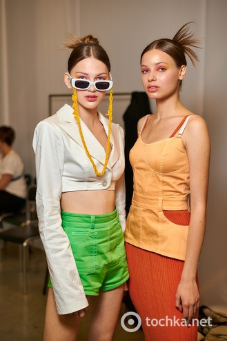 Backstage третьего дня Ukrainian Fashion Week noseason sept 2021