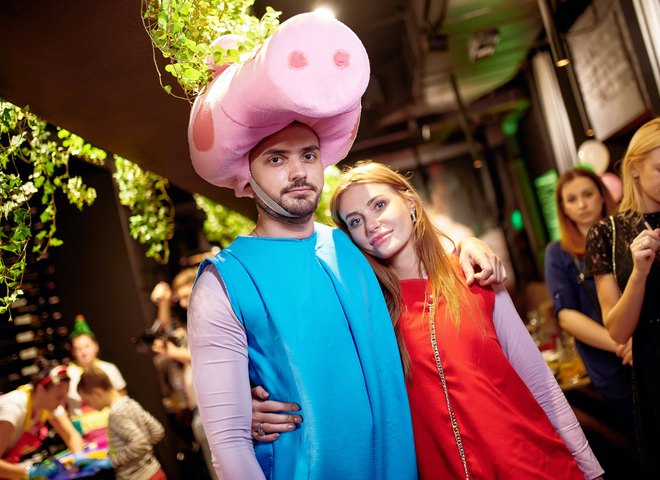 Слава из неангелов с супругом